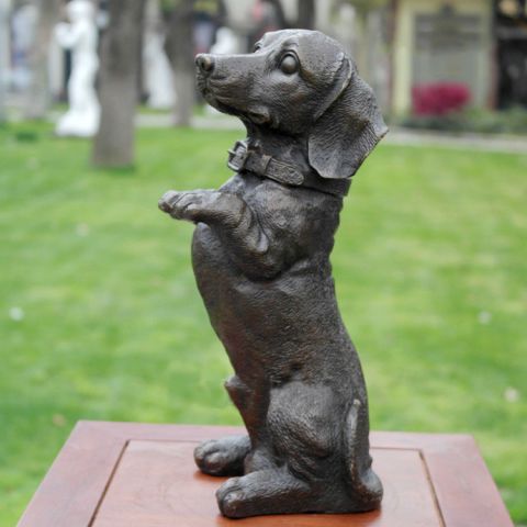 站立的小狗动物铜雕 