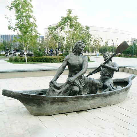 景区划船铜雕人物