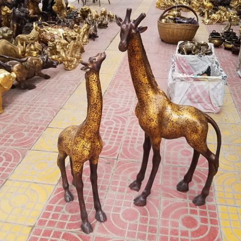 铸铜公园动物长颈鹿雕塑