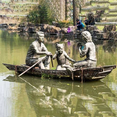 大型公园划船人物雕塑