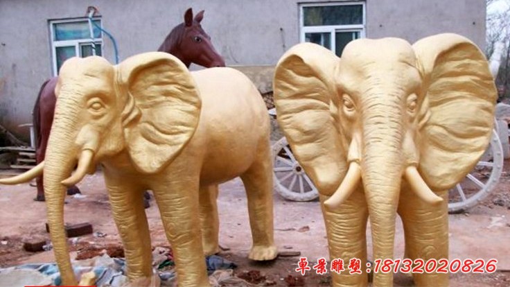 漆金大象雕塑