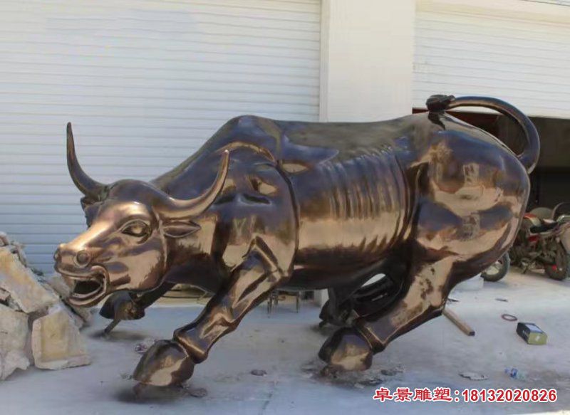 华尔街铜牛雕塑，广场动物铜雕