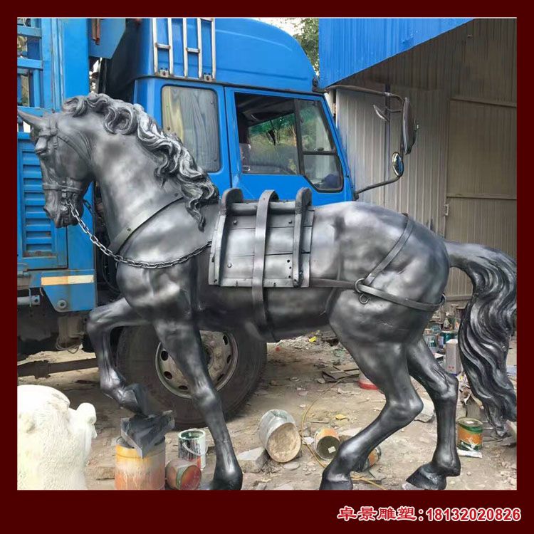 戴马鞍的马动物铜雕