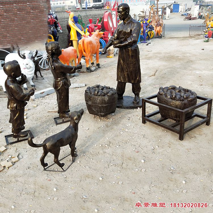 步行街买卖小吃的人物雕塑