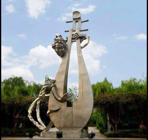 大型弹琵琶的抽象人物铜雕