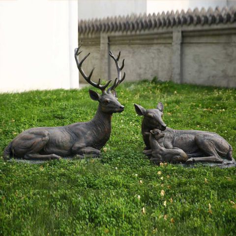 公园动物梅花鹿铜雕