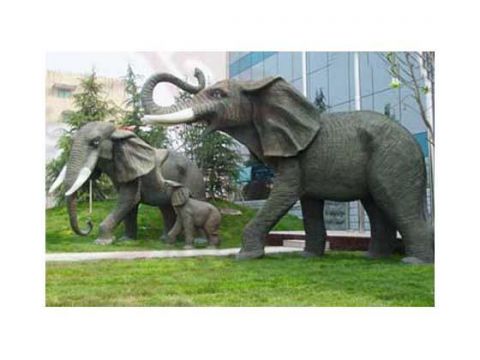 大象一家三口铜雕