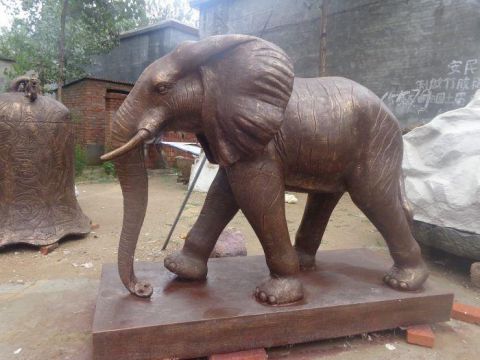 铜大象雕塑