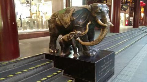 母子大象铜雕