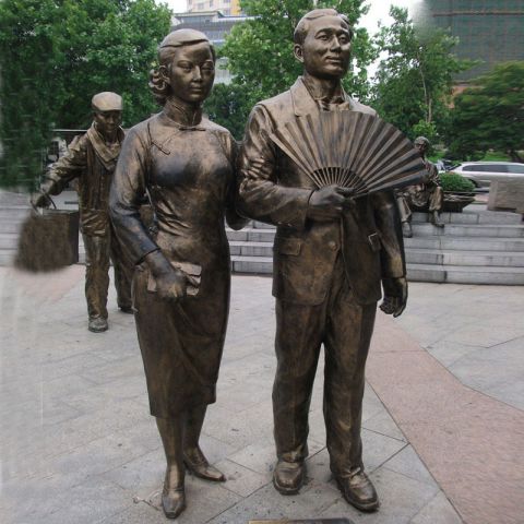 逛街夫妻人物铜雕