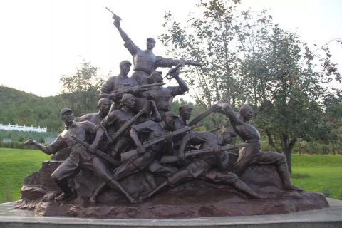 革命纪念铜雕
