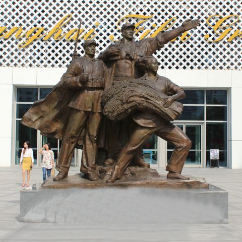 红军战士铜雕
