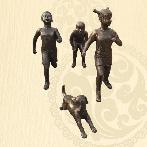 奔跑的儿童和小狗铜雕