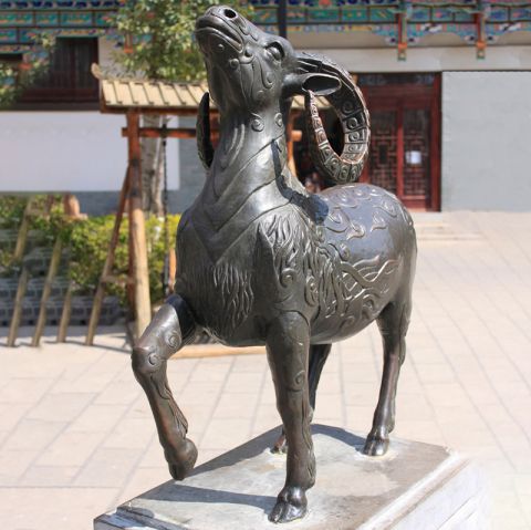 生肖羊动物铜雕
