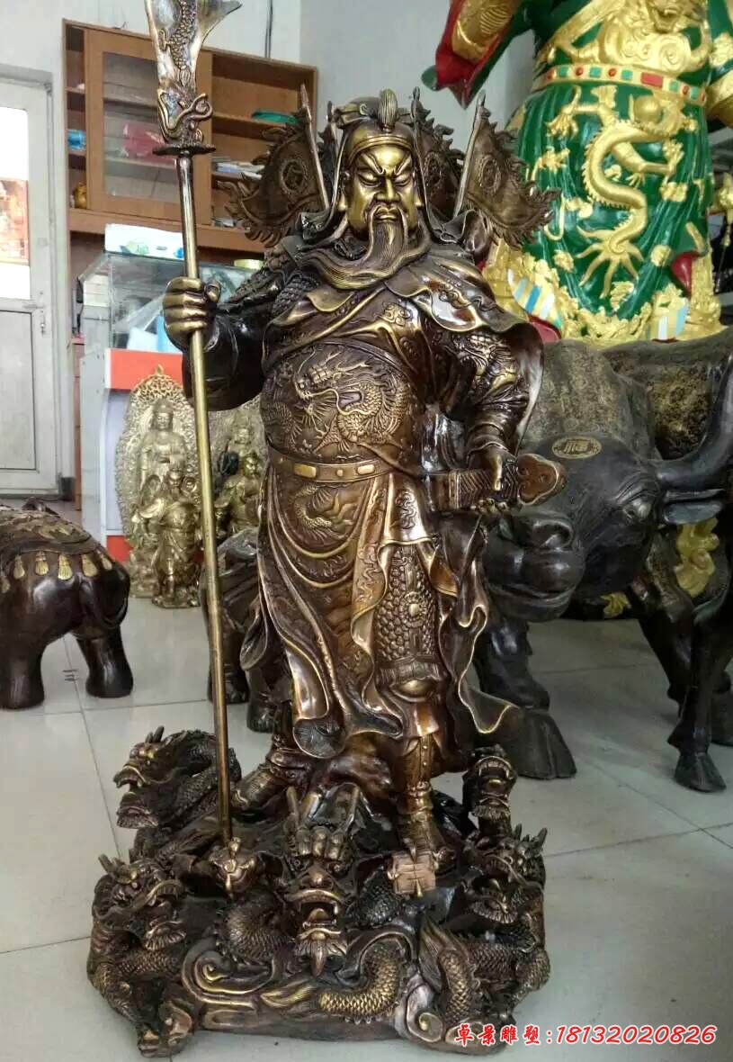 武圣关公铜雕像